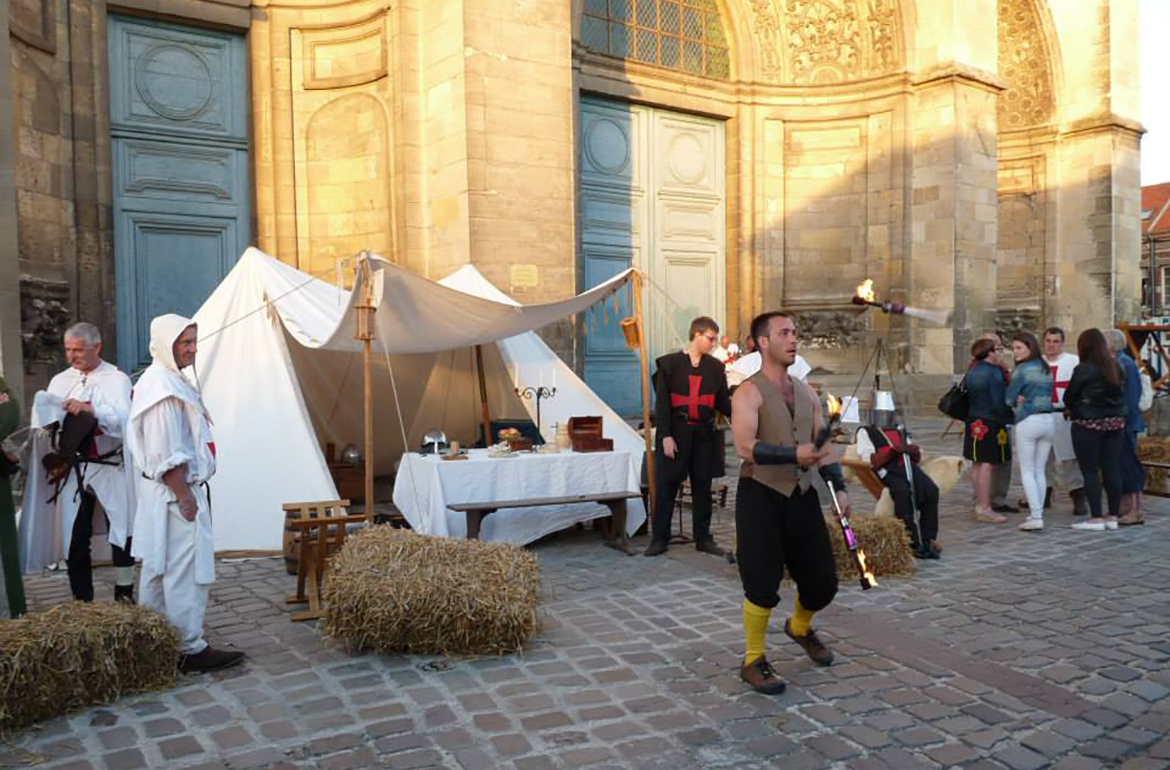 Fête dans la Rue à Corbie
